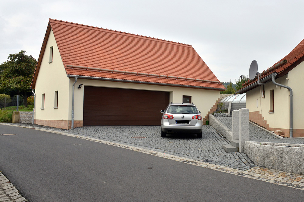 Neubau Garage und Hofeinfahrt